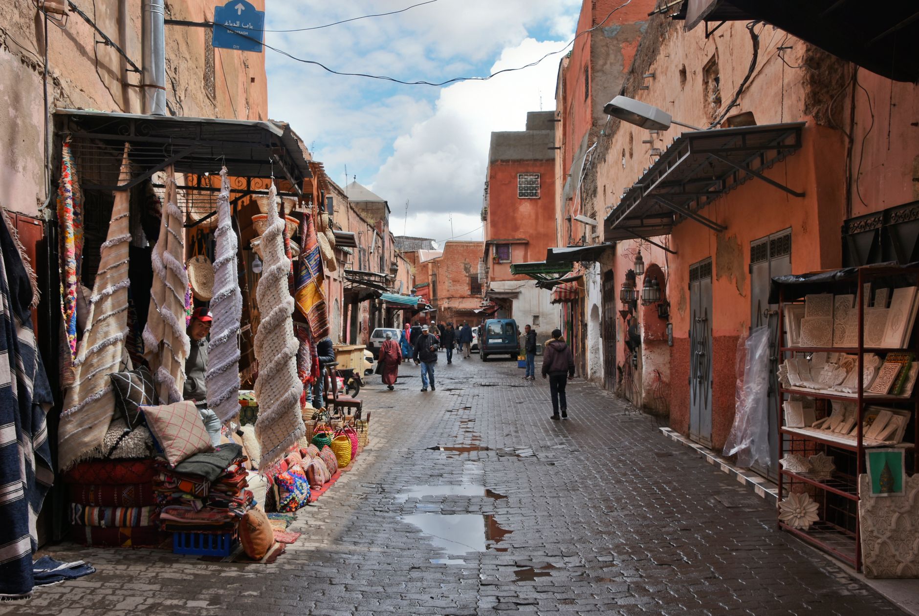 Best Internet for Multi-City Morocco Tours: eSIM Guide