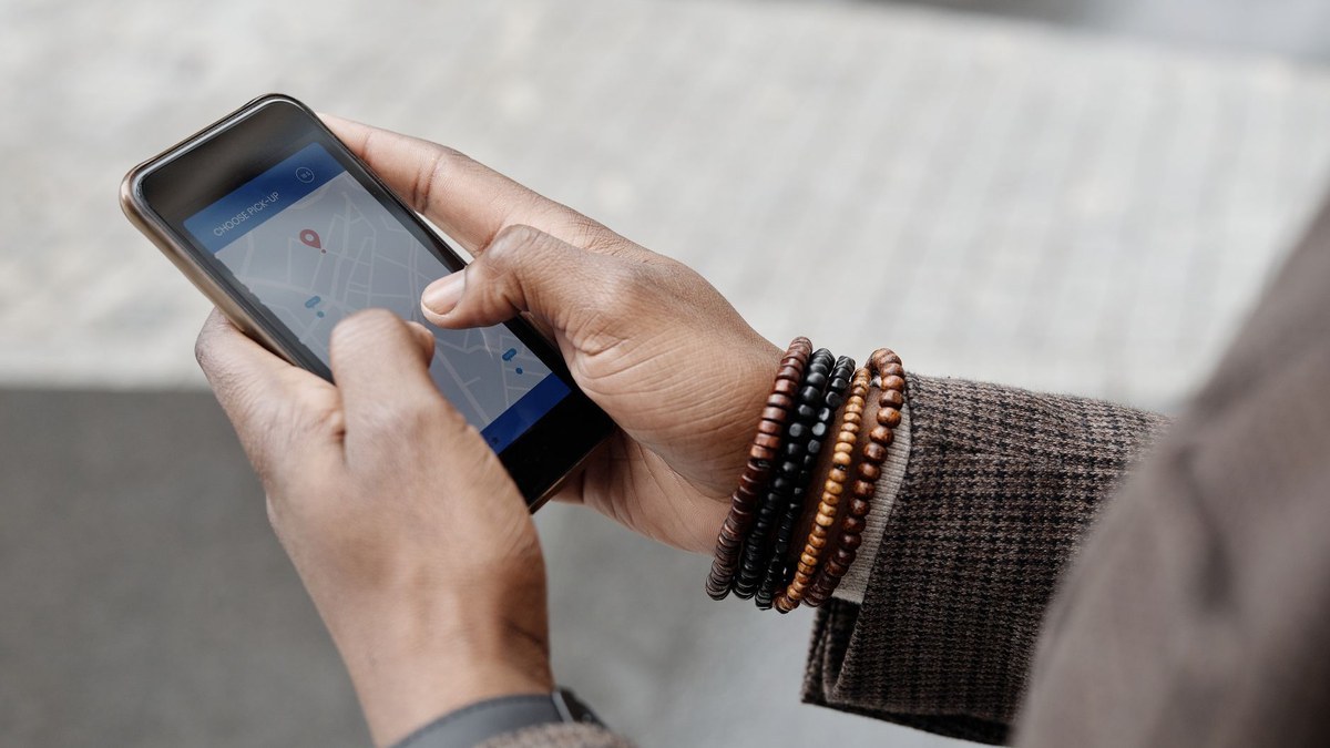 Carrier-Locked Phone While Traveling? Fix It Fast in Morocco