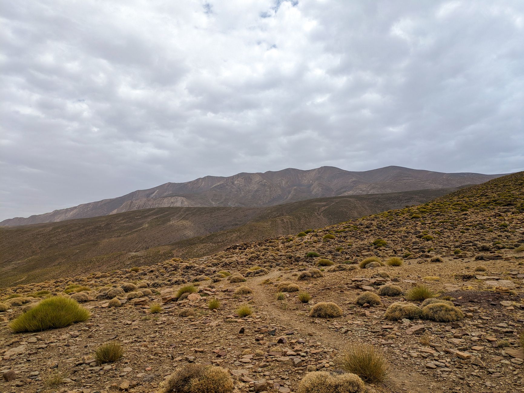Comment rester connecté pendant une randonnée dans l'Atlas