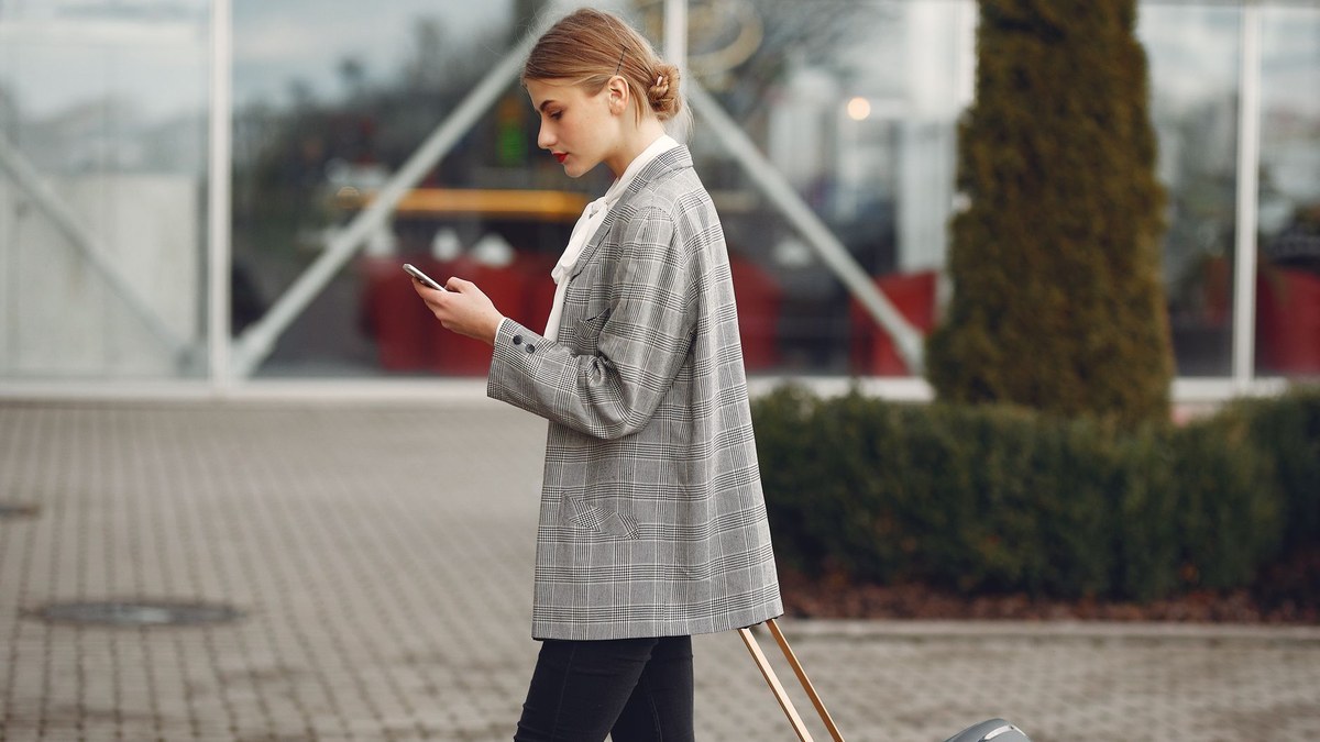 Managing Multiple eSIM Profiles on One Phone: A Guide