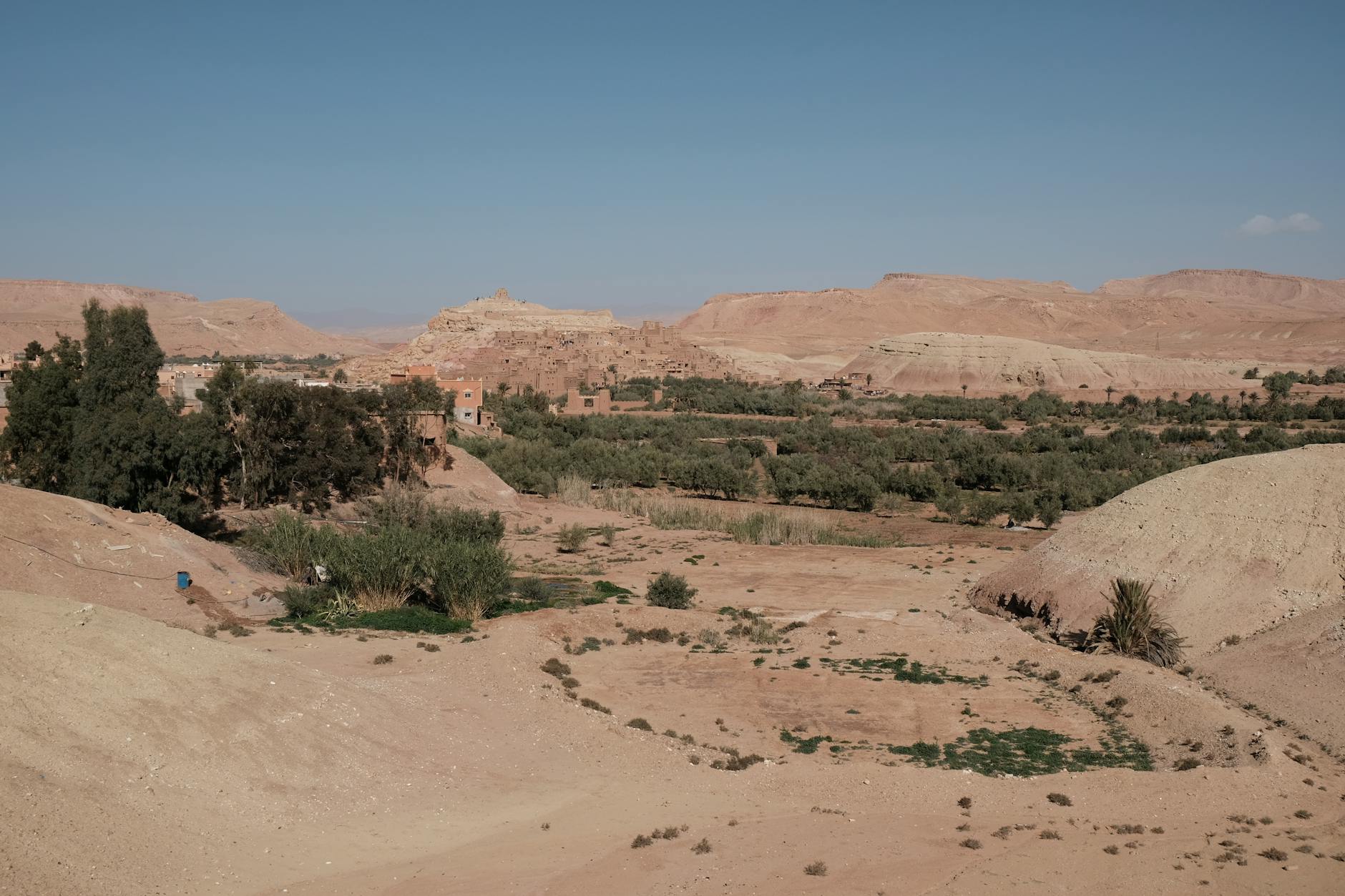 Voyager au Maroc en train : itinéraires, conseils et astuces