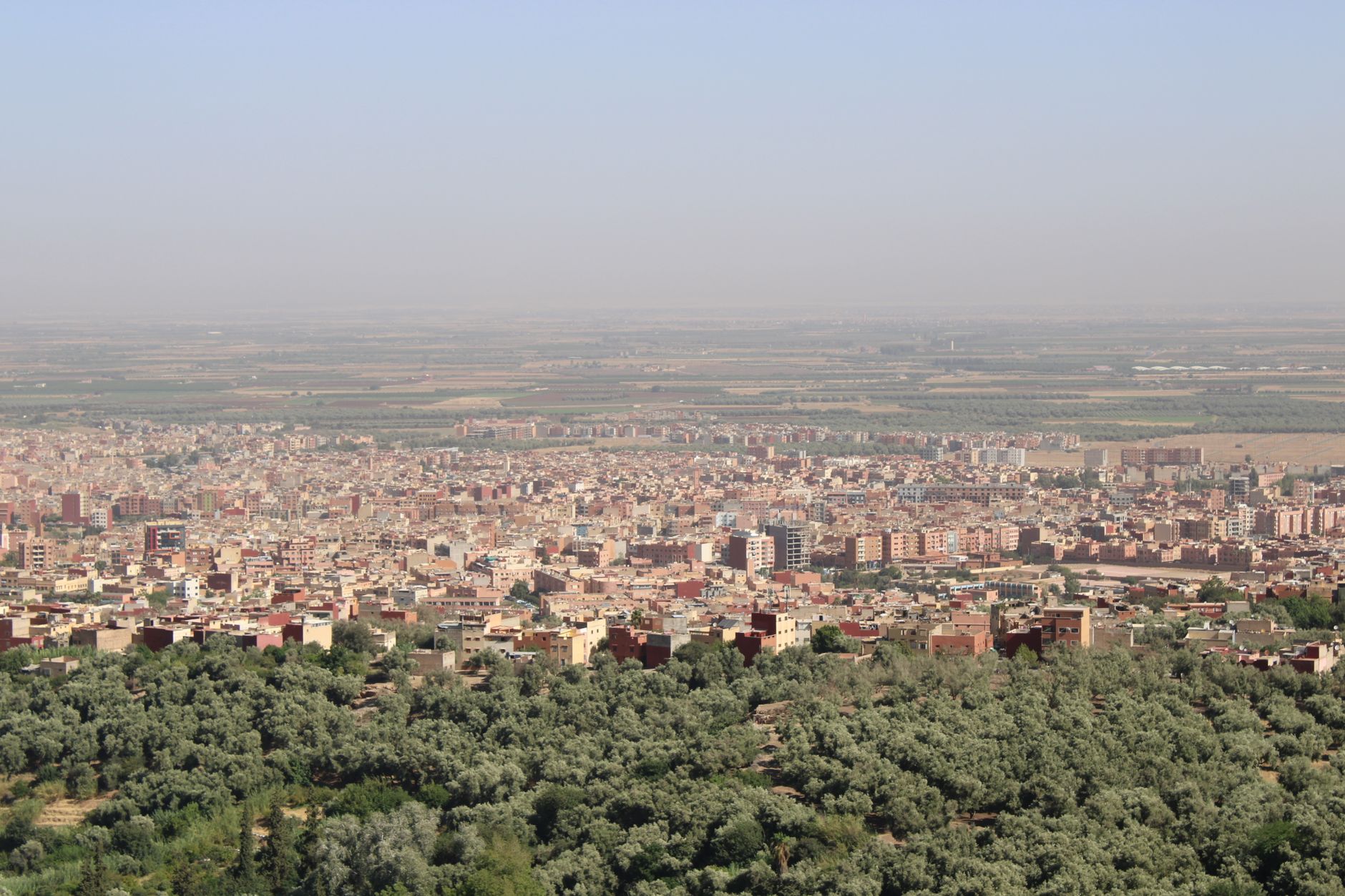 Why Signal Is Better in Moroccan Cities Than Rural Areas
