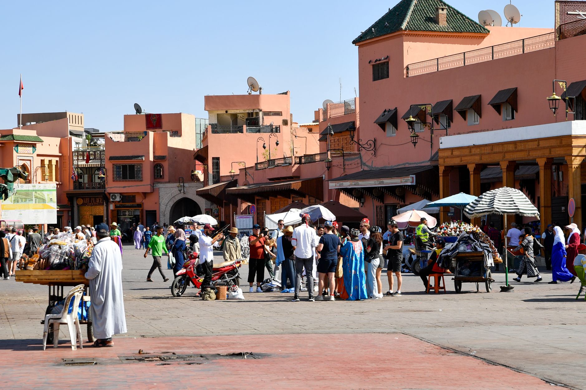Why WhatsApp Won't Send Photos in Morocco (2026 Fix)